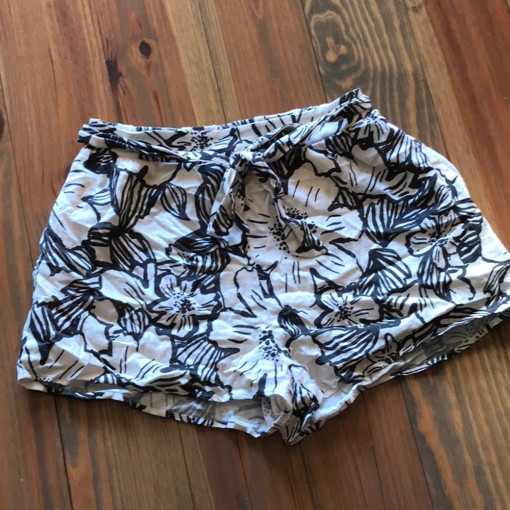 American Threads Floral Shorts, linen M